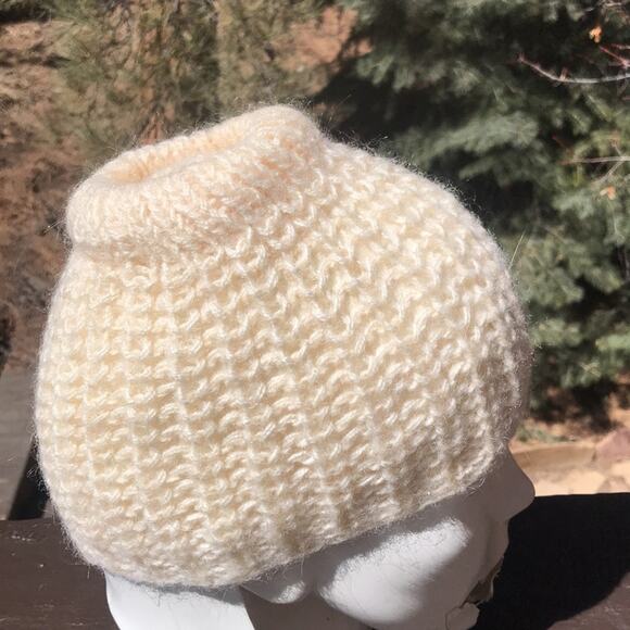 Cream Knit Hat Beanie - Picture 5 of 8